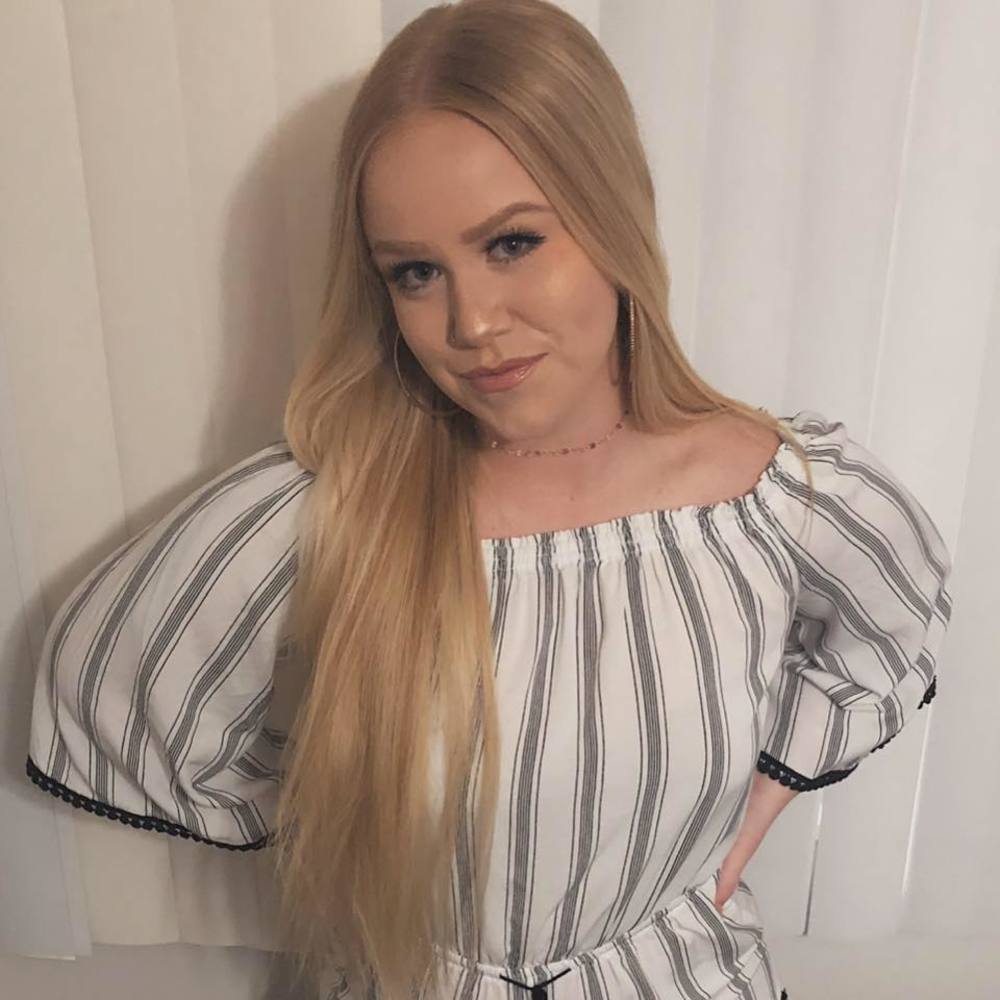 Meet your Posher, Ashley